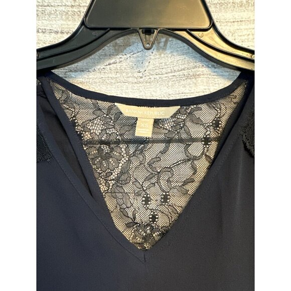 Banana Republic Lace Trim V-Neck Blouse Size XSP - Picture 2 of 3